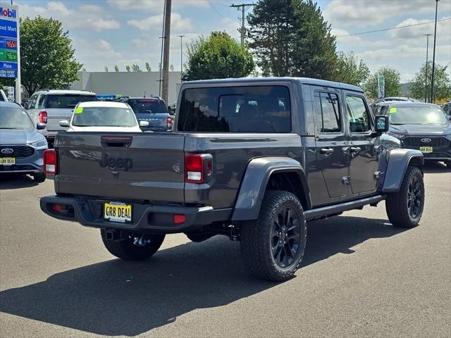 2024 Jeep Gladiator GLADIATOR NIGHTHAWK 4X4