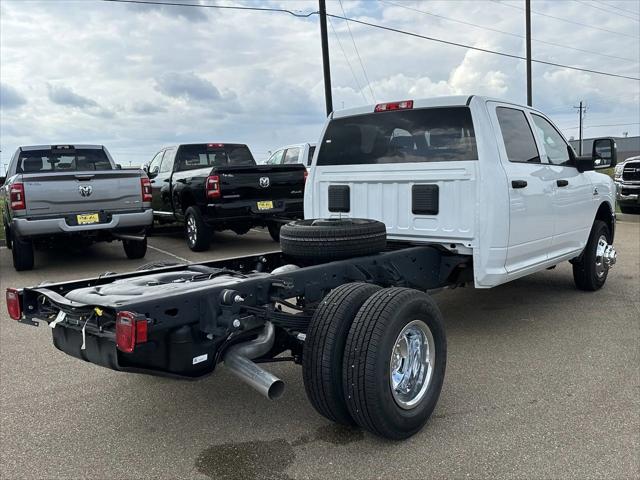 2024 RAM Ram 3500 Chassis Cab RAM 3500 TRADESMAN CREW CAB CHASSIS 4X4 60 CA