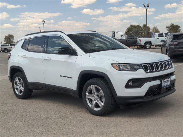 2024 Jeep Compass COMPASS LATITUDE 4X4