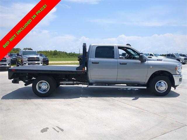 2024 RAM Ram 3500 Chassis Cab RAM 3500 TRADESMAN CREW CAB CHASSIS 4X4 60 CA