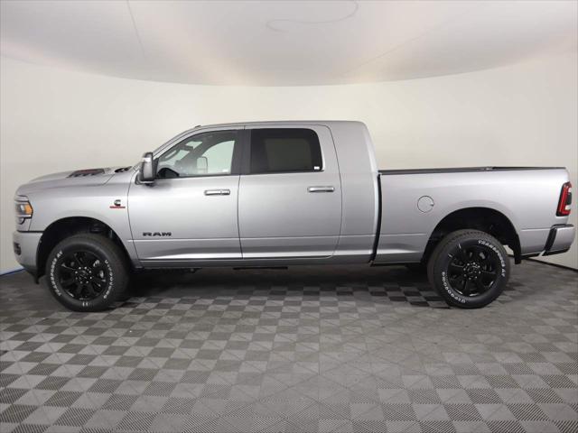 2024 RAM Ram 3500 RAM 3500 LARAMIE MEGA CAB 4X4 64 BOX