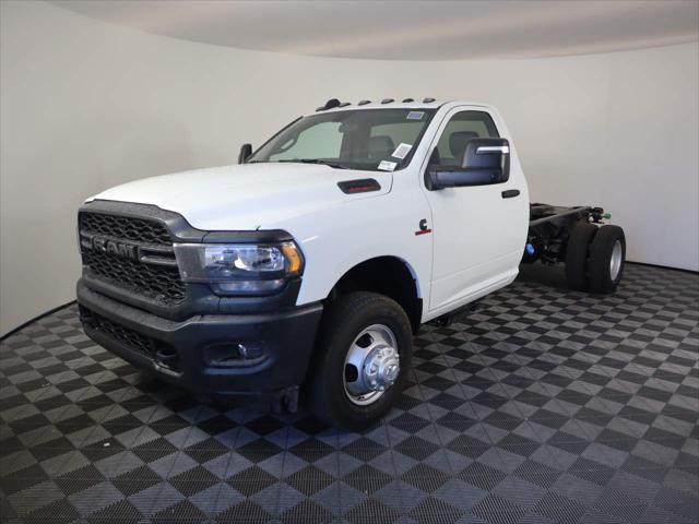 2024 RAM Ram 3500 Chassis Cab RAM 3500 TRADESMAN CHASSIS REGULAR CAB 4X2 84 CA