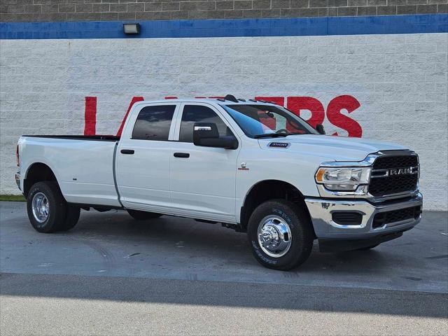 2024 RAM Ram 3500 RAM 3500 TRADESMAN CREW CAB 4X4 8 BOX