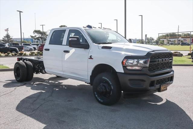 2024 RAM Ram 3500 Chassis Cab RAM 3500 TRADESMAN CREW CAB CHASSIS 4X4 60 CA