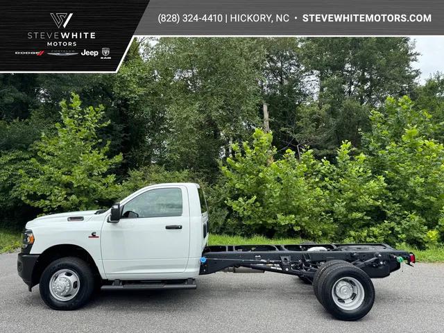 2024 RAM Ram 3500 Chassis Cab RAM 3500 TRADESMAN CHASSIS REGULAR CAB 4X2 84 CA