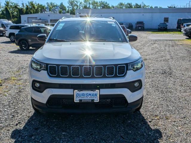 2024 Jeep Compass COMPASS LATITUDE LUX 4X4