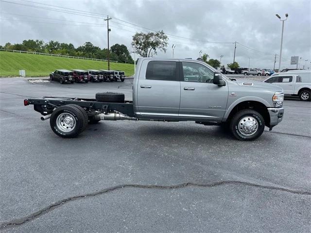 2024 RAM Ram 3500 Chassis Cab RAM 3500 LARAMIE CREW CAB CHASSIS 4X4 60 CA