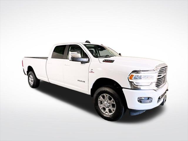 2024 RAM Ram 3500 RAM 3500 LARAMIE CREW CAB 4X4 8 BOX