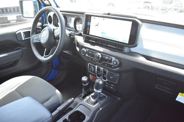 2024 Jeep Wrangler 4-Door Willys 4x4