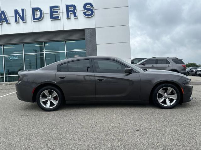 2016 Dodge Charger SXT