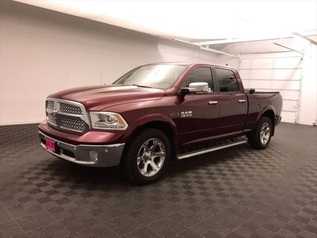 2018 RAM 1500 Laramie Crew Cab 4x4 64 Box