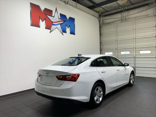 2022 Chevrolet Malibu FWD 1FL