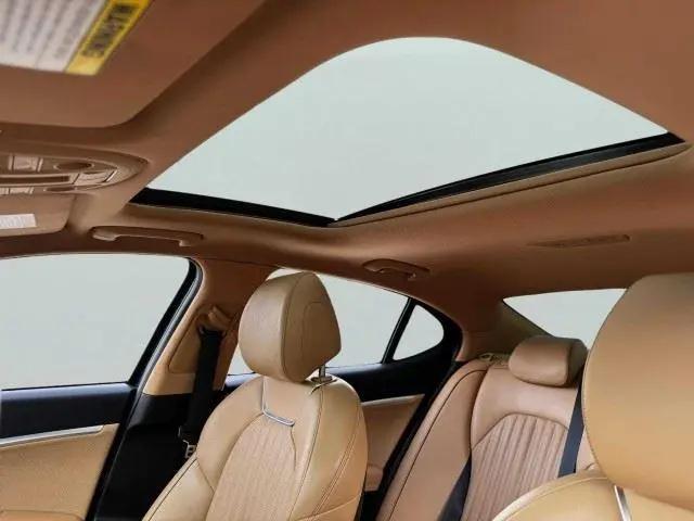 2022 Genesis G70 2.0T AWD