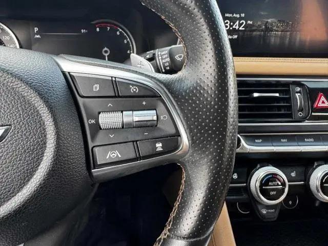 2022 Genesis G70 2.0T AWD