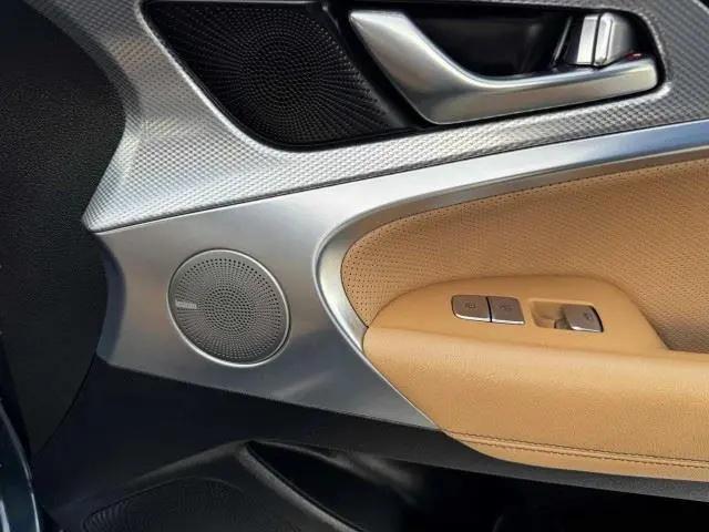 2022 Genesis G70 2.0T AWD