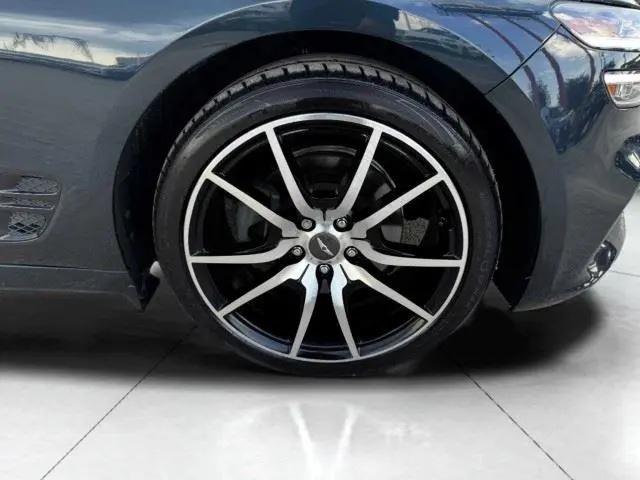 2022 Genesis G70 2.0T AWD