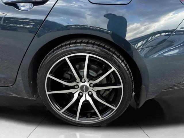 2022 Genesis G70 2.0T AWD