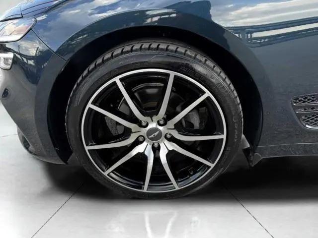 2022 Genesis G70 2.0T AWD