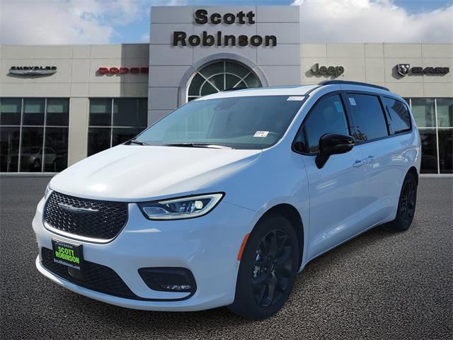 2024 Chrysler Pacifica PACIFICA LIMITED