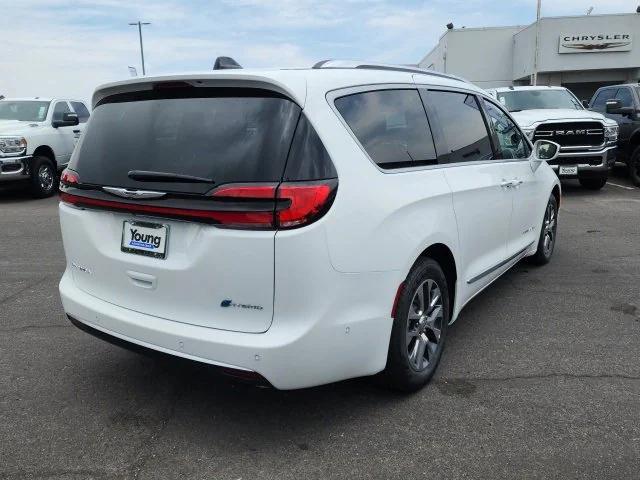 2024 Chrysler Pacifica Hybrid PACIFICA PLUG-IN HYBRID PINNACLE