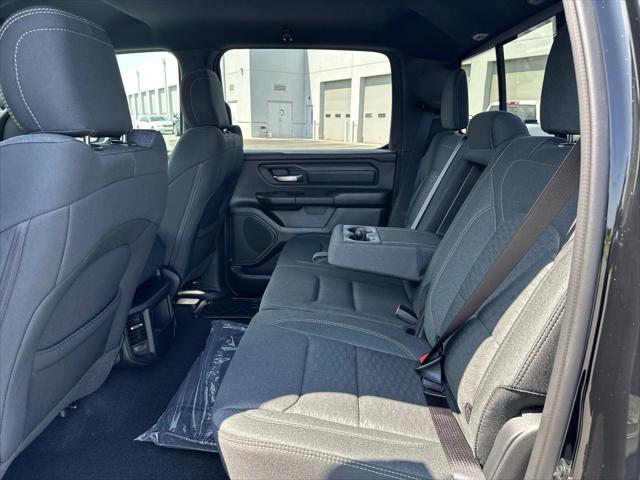 2025 RAM Ram 1500 RAM 1500 TRADESMAN CREW CAB 4X4 57 BOX