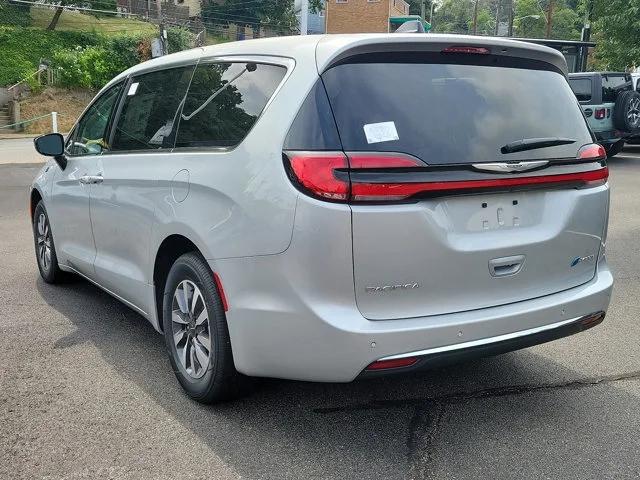 2024 Chrysler Pacifica Hybrid PACIFICA PLUG-IN HYBRID SELECT