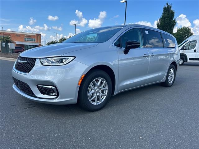 2024 Chrysler Pacifica PACIFICA TOURING L