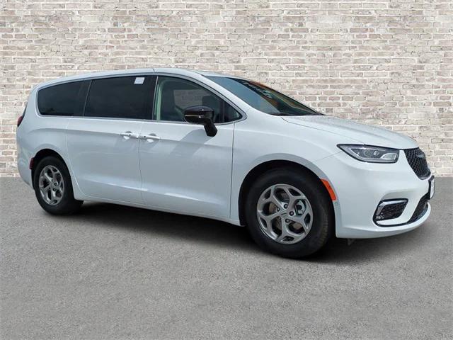 2024 Chrysler Pacifica PACIFICA LIMITED