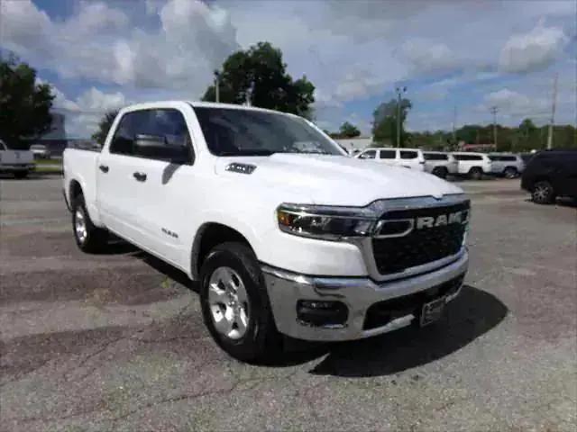 2025 RAM Ram 1500 RAM 1500 BIG HORN CREW CAB 4X2 57 BOX