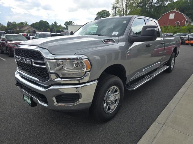 2024 RAM Ram 3500 RAM 3500 TRADESMAN CREW CAB 4X4 8 BOX