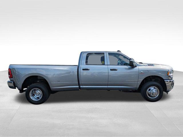 2024 RAM Ram 3500 RAM 3500 TRADESMAN CREW CAB 4X4 8 BOX