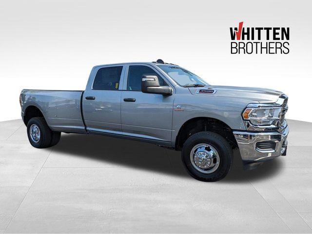 2024 RAM Ram 3500 RAM 3500 TRADESMAN CREW CAB 4X4 8 BOX