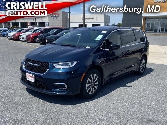 2024 Chrysler Pacifica Hybrid PACIFICA PLUG-IN HYBRID SELECT