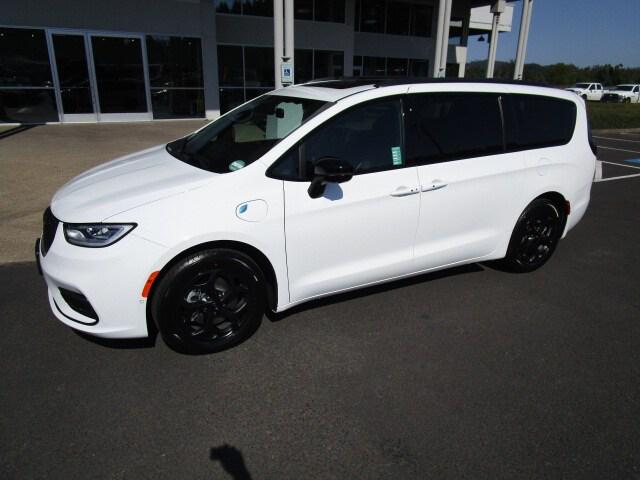 2024 Chrysler Pacifica Hybrid PACIFICA PLUG-IN HYBRID PREMIUM S APPEARANCE