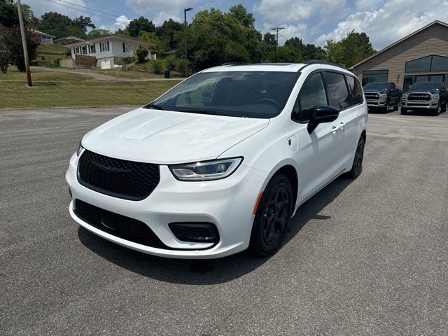 2024 Chrysler Pacifica Hybrid PACIFICA PLUG-IN HYBRID PREMIUM S APPEARANCE