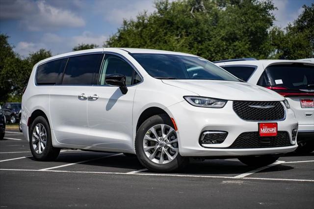 2024 Chrysler Pacifica PACIFICA TOURING L AWD