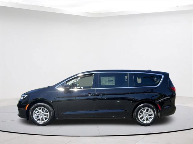 2024 Chrysler Pacifica PACIFICA TOURING L