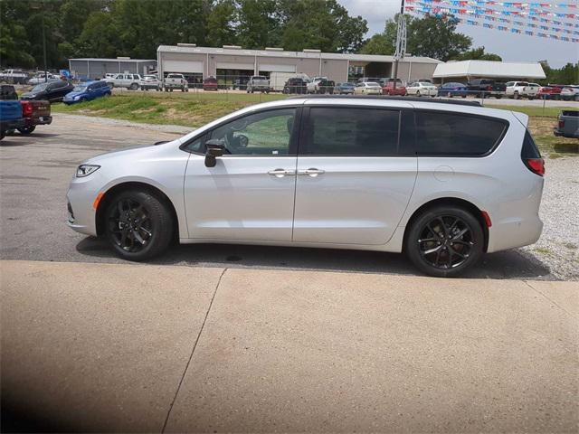 2024 Chrysler Pacifica PACIFICA LIMITED