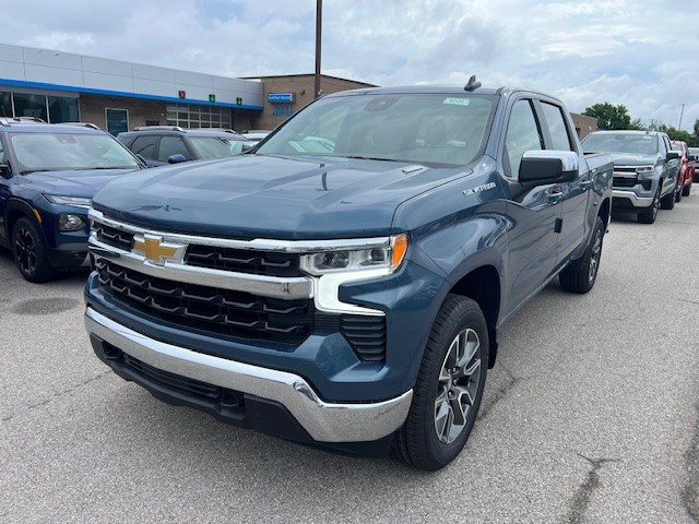 2024 Chevrolet Silverado 1500 4WD Crew Cab Short Bed LT with 2FL