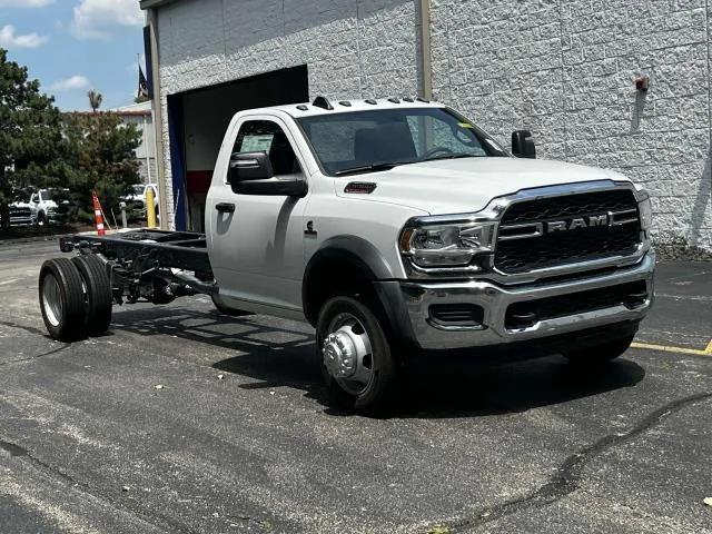 2024 RAM Ram 5500 Chassis Cab RAM 5500 TRADESMAN CHASSIS REGULAR CAB 4X2 120 CA