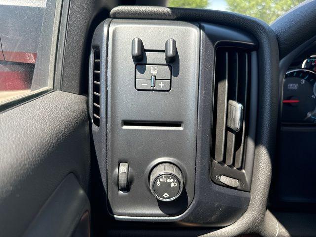 2024 Chevrolet Silverado 6500HD 1WT
