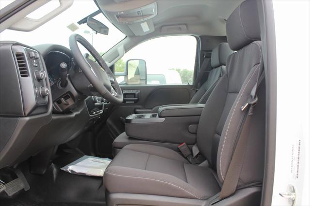 2024 Chevrolet Silverado 6500HD 1WT