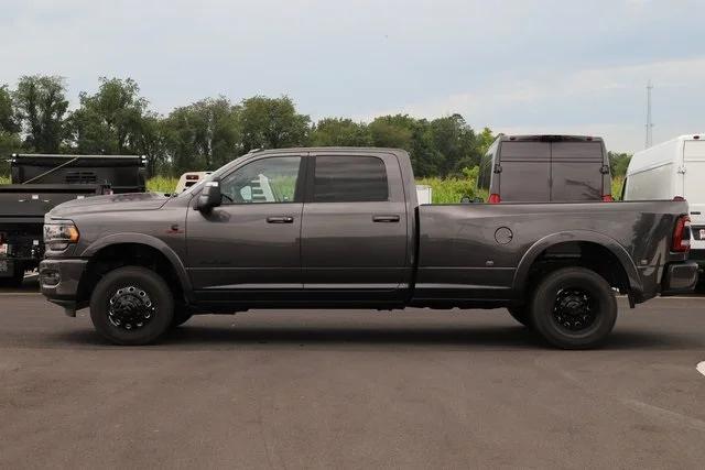 2024 RAM Ram 3500 RAM 3500 LIMITED CREW CAB 4X4 8 BOX