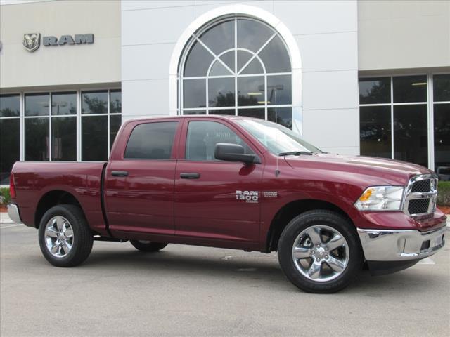 2024 RAM Ram 1500 Classic RAM 1500 CLASSIC TRADESMAN CREW CAB 4X4 57 BOX