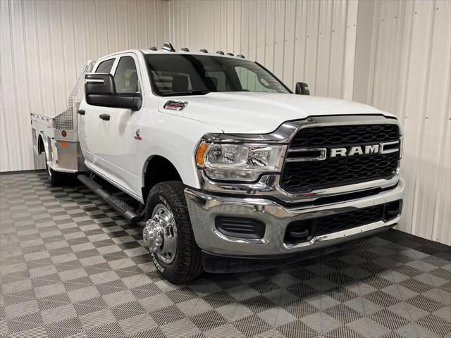 2024 RAM Ram 3500 Chassis Cab RAM 3500 TRADESMAN CREW CAB CHASSIS 4X4 60 CA 2024 RAM Ram 3500 Chassis Cab RAM 3500 TRADESMAN CREW CAB CHASSIS 4X4 60 CA