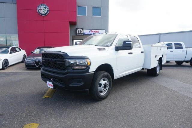 2024 RAM Ram 3500 Chassis Cab RAM 3500 TRADESMAN CREW CAB CHASSIS 4X4 60 CA