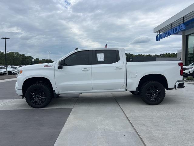 2023 Chevrolet Silverado 1500 4WD Crew Cab Short Bed RST