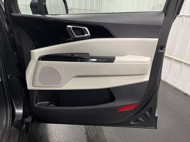 2022 Kia Carnival MPV SX