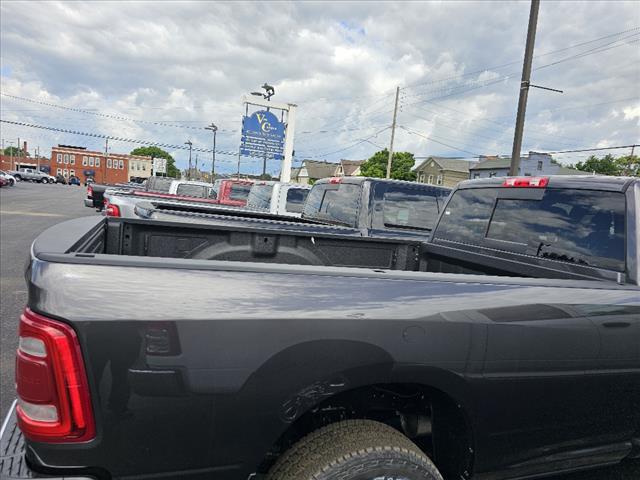 2024 Ram 3500 Tradesman Crew Cab 4x4 8' Box