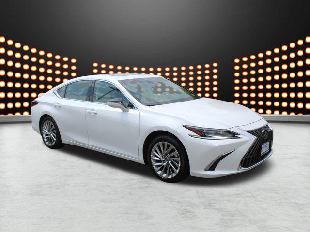 2023 Lexus ES 300h